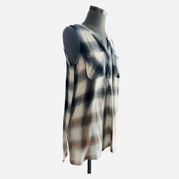 Women Shirt SONOMA White Grey Tan Plaid Print Loose Fit Sleeveless Ombre Top - Picture 4 of 6